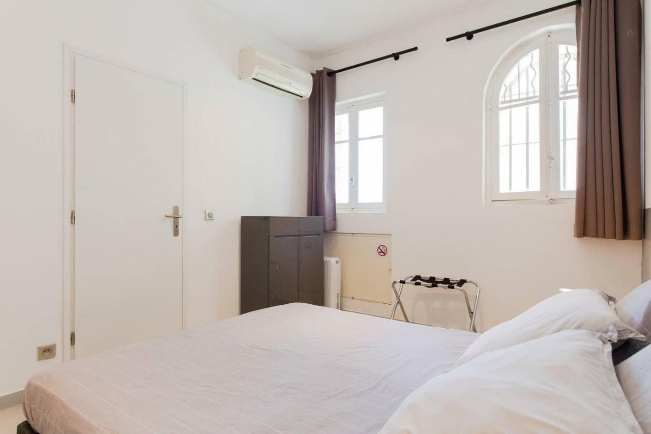 Appartement 4 Personnes Vue Mer Remparts Antibes Dış mekan fotoğraf