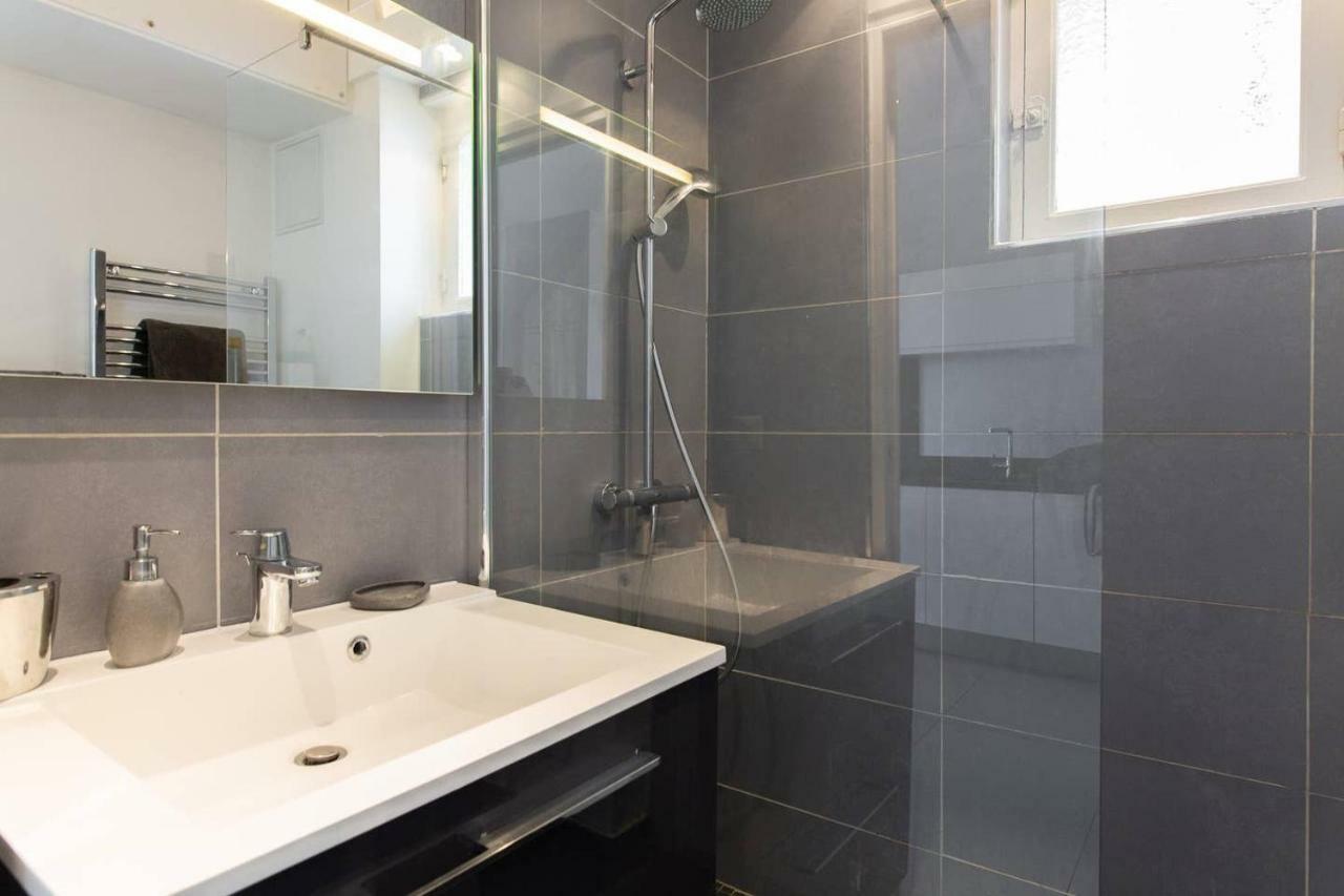 Appartement 4 Personnes Vue Mer Remparts Antibes Dış mekan fotoğraf